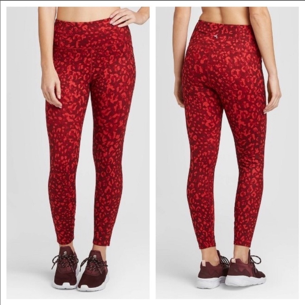 NWOT Joy Lab Leggings With Pockets on each side